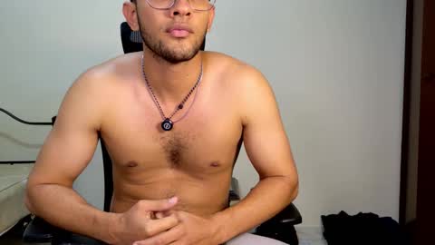 Jm online show from March 22, 11:41 pm