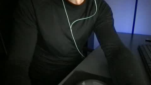 Snapshot of doctor_luv_69 chatting on May 8, 9:53 pm doctor_luv_69 online show from May 8, 9:53 pm