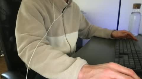 Snapshot of doctor_luv_69 chatting on May 9, 10:53 am doctor_luv_69 online show from May 9, 10:53 am