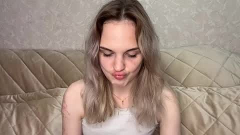 Snapshot of dodierespass chatting on May 29, 12:25 pm Anna online show from May 29, 12:25 pm