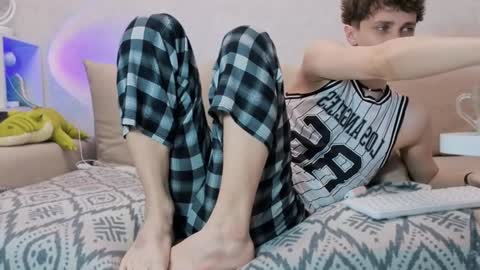 Alex online show from December 10, 12:06 am