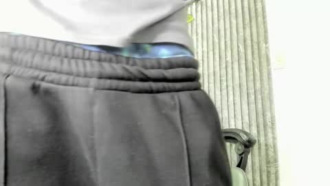 Snapshot of dogan_renz0 chatting on February 10, 8:46 pm Dogan online show from February 10, 8:46 pm