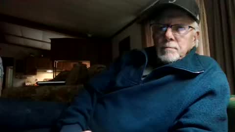 Snapshot of doingmyself69 chatting on November 5, 9:04 pm doingmyself69 online show from November 5, 9:04 pm