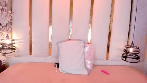    online show from December 19, 2:35 pm