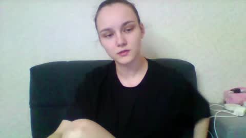 Snapshot of dolcezza_ chatting on April 10, 11:15 am dolcezza_ online show from April 10, 11:15 am