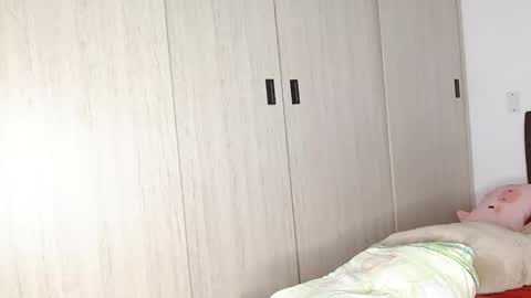 Auro and Santiago online show from February 20, 3:12 am