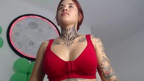 doll_and_thebrown online show from March 18, 5:38 pm