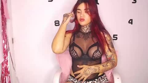 doll_and_thebrown online show from March 21, 2:38 am