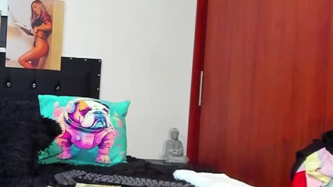 C E L E S T E  online show from January 16, 3:23 am