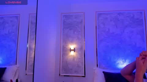 D  online show from December 21, 2:08 am