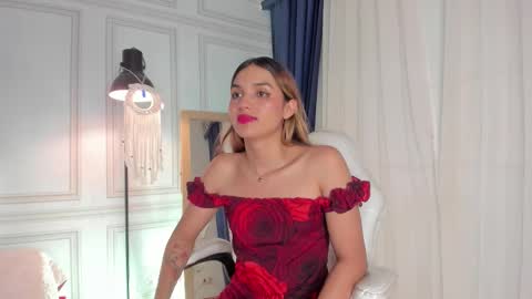 doll_isa_ online show from November 27, 7:27 pm