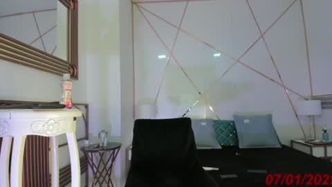 ISA DOLL online show from January 7, 12:41 pm