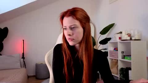 Your doll Lesli online show from September 13, 6:24 am