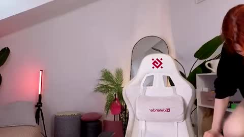 Your doll Lesli online show from October 5, 6:12 am