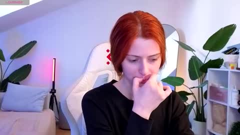 Your doll Lesli online show from November 9, 8:23 am