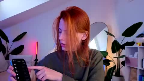 Your doll Lesli online show from November 23, 9:31 am