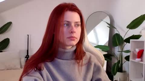 Your doll Lesli online show from December 17, 9:37 am