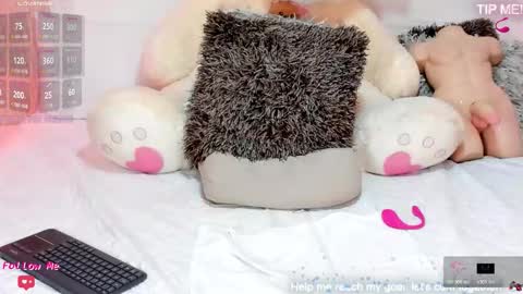 doll_lorenn26 online show from January 31, 7:11 pm