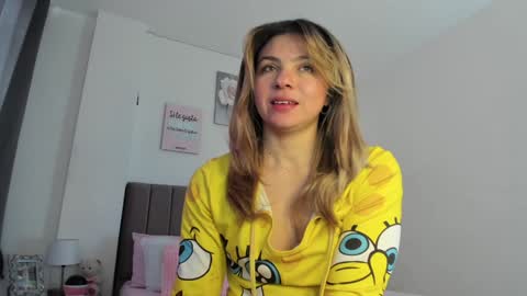 doll_oriana online show from December 4, 7:23 pm