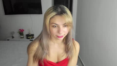 doll_oriana online show from March 12, 10:39 pm