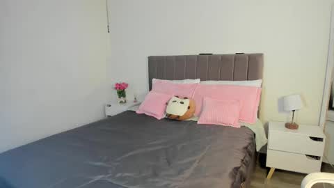 doll_oriana online show from September 29, 7:40 pm