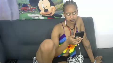 Snapshot of doll_starr chatting on February 22, 3:25 pm doll_starr online show from February 22, 3:25 pm