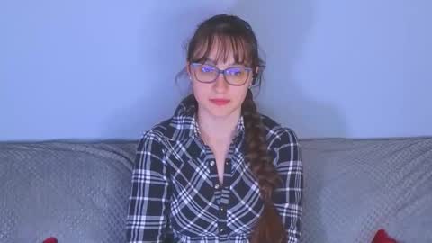 Tessa online show from June 1, 3:03 pm