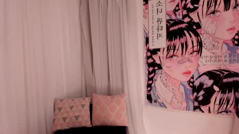 Roxana  independent model can you help me reach 100 hands up uwu online show from April 1, 12:11 am