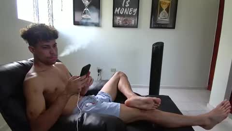 DollarHot30 online show from April 7, 2:17 pm