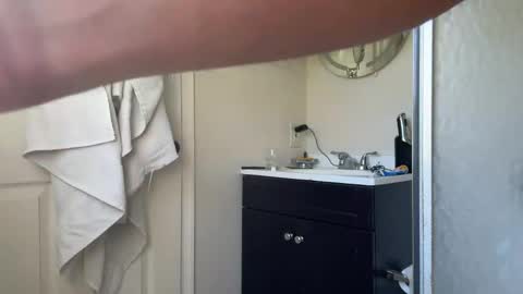 Snapshot of dollasign69b chatting on May 1, 2:10 pm dollasign69b online show from May 1, 2:10 pm