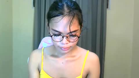 dolly_angel2 online show from December 6, 3:44 pm