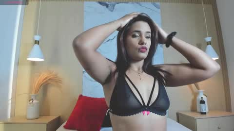 Snapshot of dolly_brownc chatting on September 9, 4:01 am dolly_brownc online show from September 9, 4:01 am