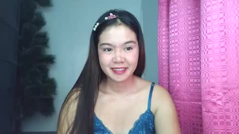 dolly_jane34 online show from April 12, 9:09 pm