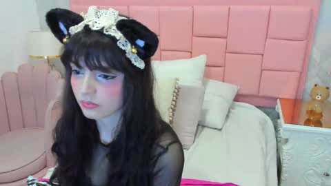 dolly_kitter online show from December 19, 11:17 am