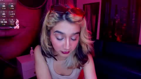 Dolly pocket online show from March 6, 9:11 pm