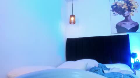 Snapshot of dolly_zoe chatting on July 10, 3:58 pm Call me Zoe online show from July 10, 3:58 pm
