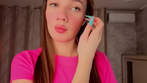 Emilia online show from December 1, 4:06 am