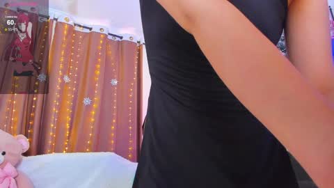 Snapshot of dollyiaa chatting on December 15, 5:02 am Dollya online show from December 15, 5:02 am