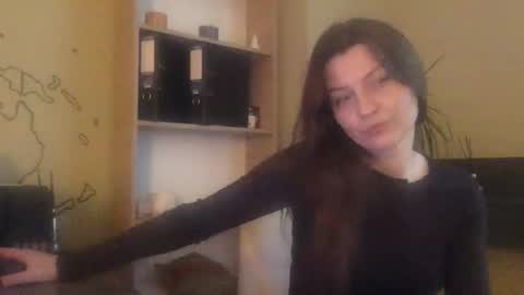 DollyRoma online show from December 1, 11:59 am