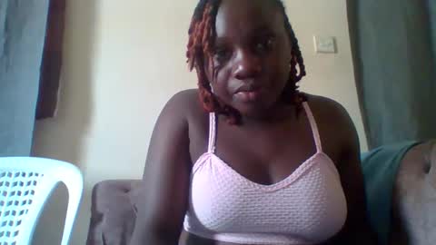 dollyvee online show from November 12, 11:21 am