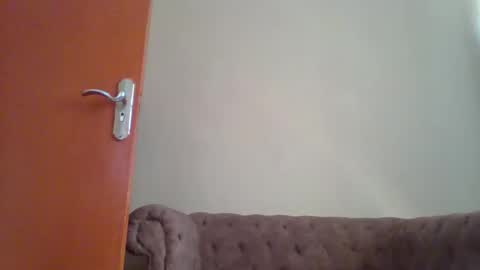 dollyvee online show from June 7, 11:47 am