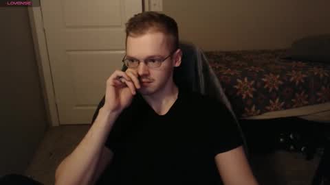 Snapshot of doloresman chatting on February 27, 10:15 am doloresman online show from February 27, 10:15 am