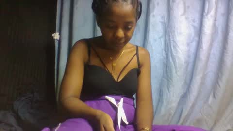 doloresslu online show from March 29, 11:10 am