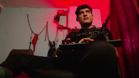 Diego Castell online show from December 2, 9:21 pm