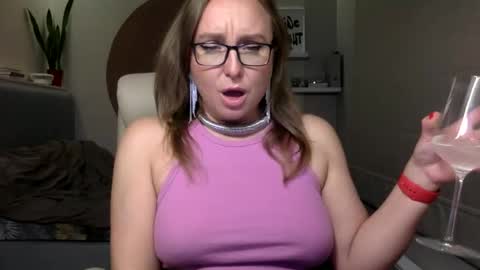 DOM MUMMY online show from October 13, 7:36 pm