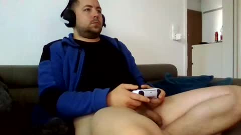 Snapshot of dombio_12 chatting on September 30, 10:53 am dombio_12 online show from September 30, 10:53 am