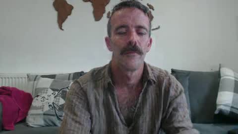 Snapshot of dombolio chatting on July 5, 9:38 am Dombol online show from July 5, 9:38 am