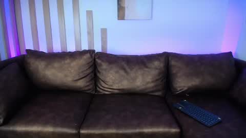 Snapshot of domboy_ chatting on June 11, 8:07 pm domboy online show from June 11, 8:07 pm