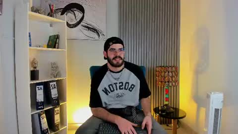 Snapshot of domboy_ chatting on July 24, 8:29 pm domboy online show from July 24, 8:29 pm