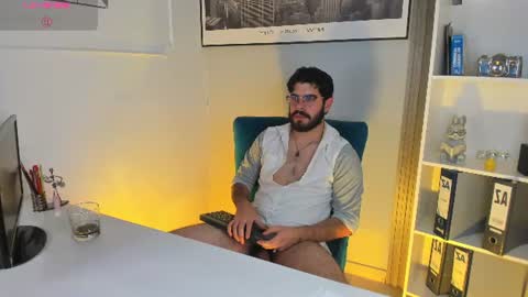 Snapshot of domboy_ chatting on July 28, 9:03 pm domboy online show from July 28, 9:03 pm